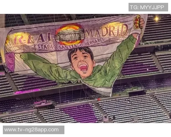 普斯卡什逝世19周年皇马官网致敬队史传奇射手