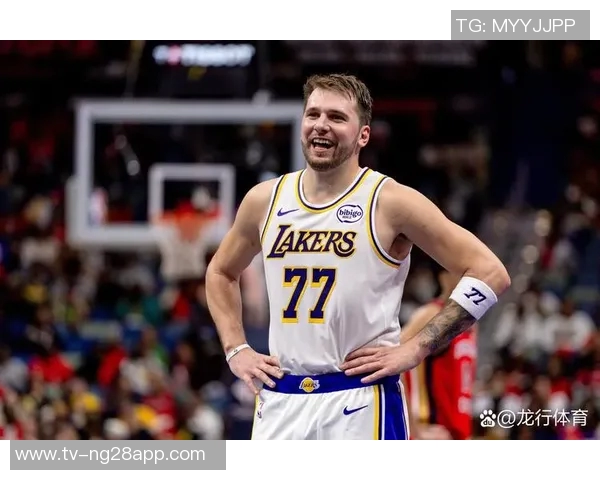 詹姆斯东契奇再显神威25分5篮板10助攻追平湖人传奇韦斯特与贝勒辉煌成就